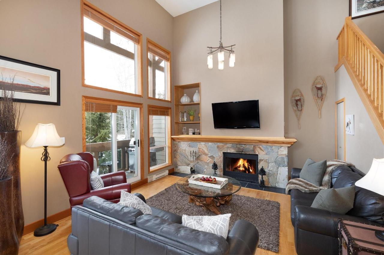 Alpine Greens 8 | Bright Townhome Near Blackcomb, Walk Or Shuttle To Skiing, Secure Parking Whistler Luaran gambar