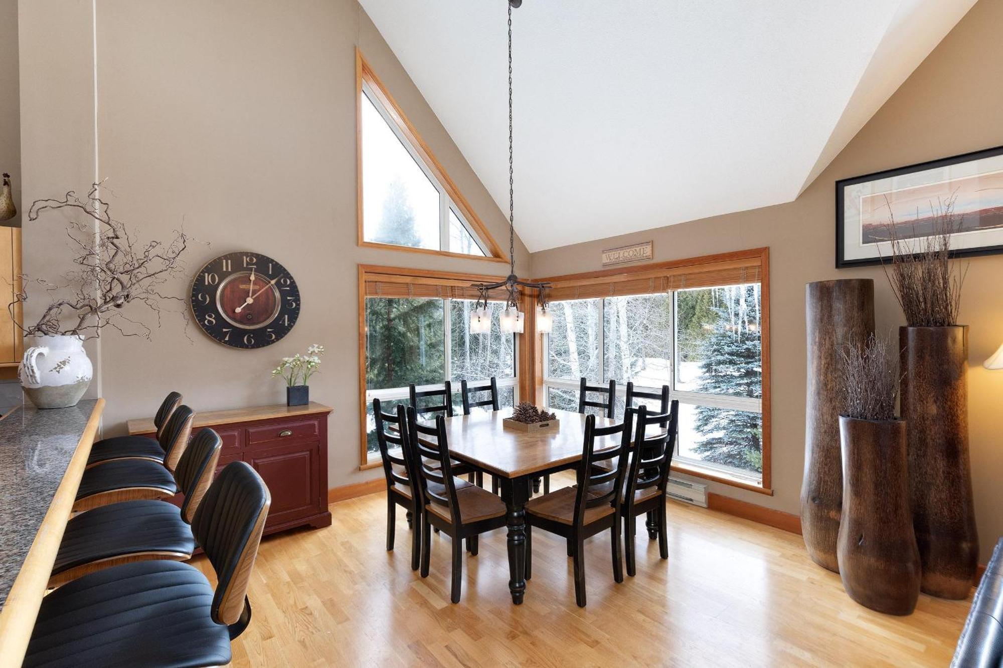Alpine Greens 8 | Bright Townhome Near Blackcomb, Walk Or Shuttle To Skiing, Secure Parking Whistler Luaran gambar