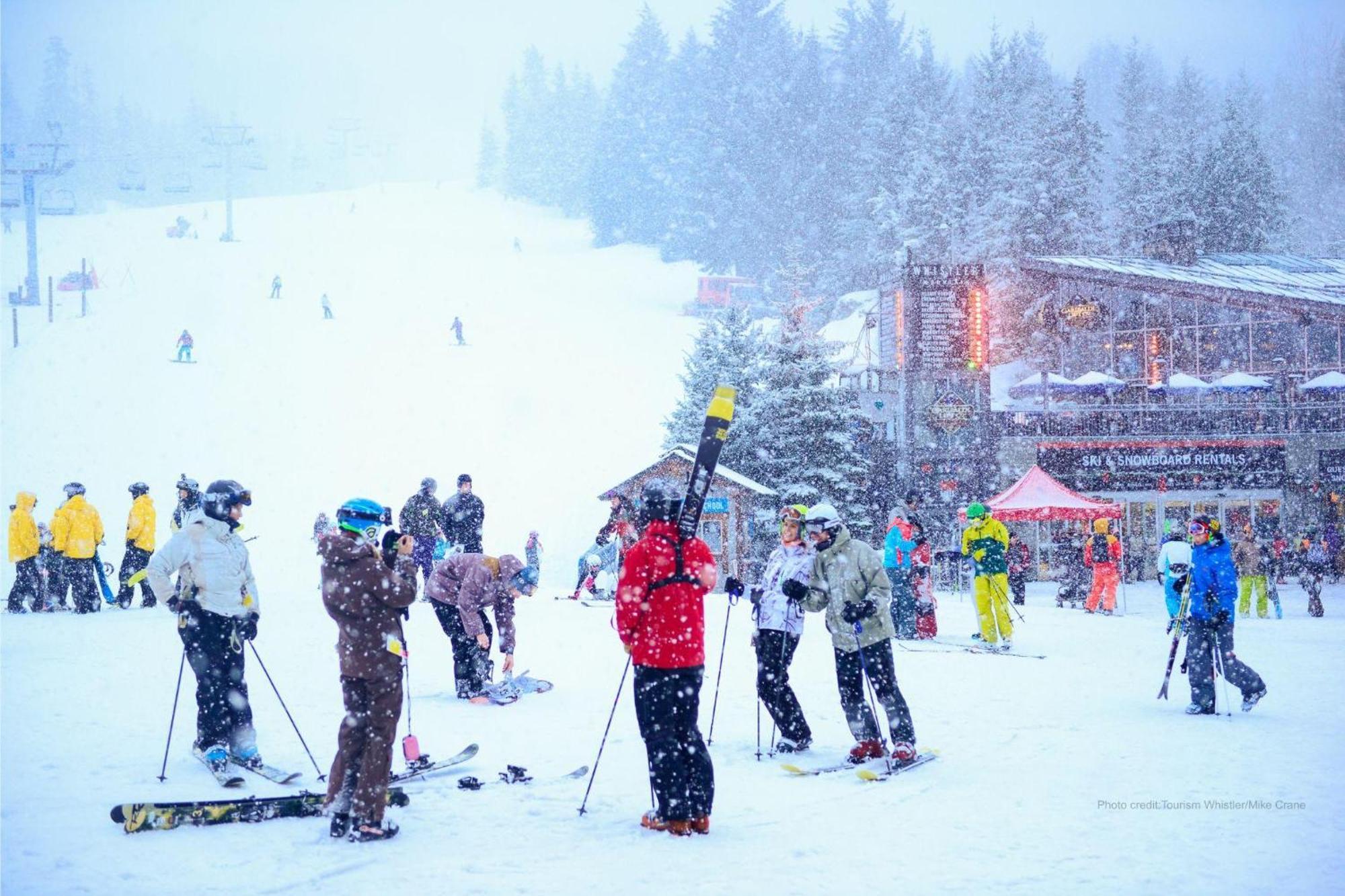 Alpine Greens 8 | Bright Townhome Near Blackcomb, Walk Or Shuttle To Skiing, Secure Parking Whistler Luaran gambar